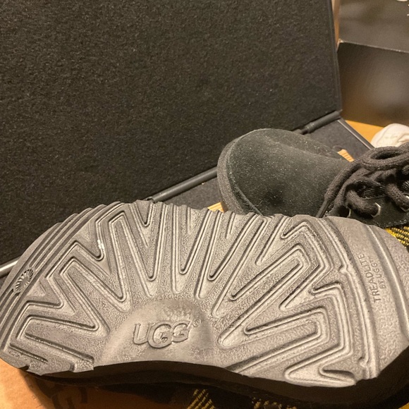 Ugg boots - Picture 4 of 7